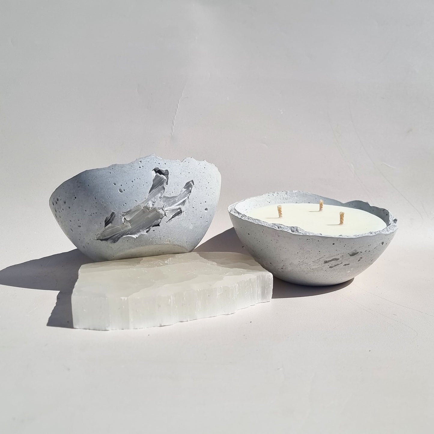 SELENITE | Concrete & Crystal Candle Bowl