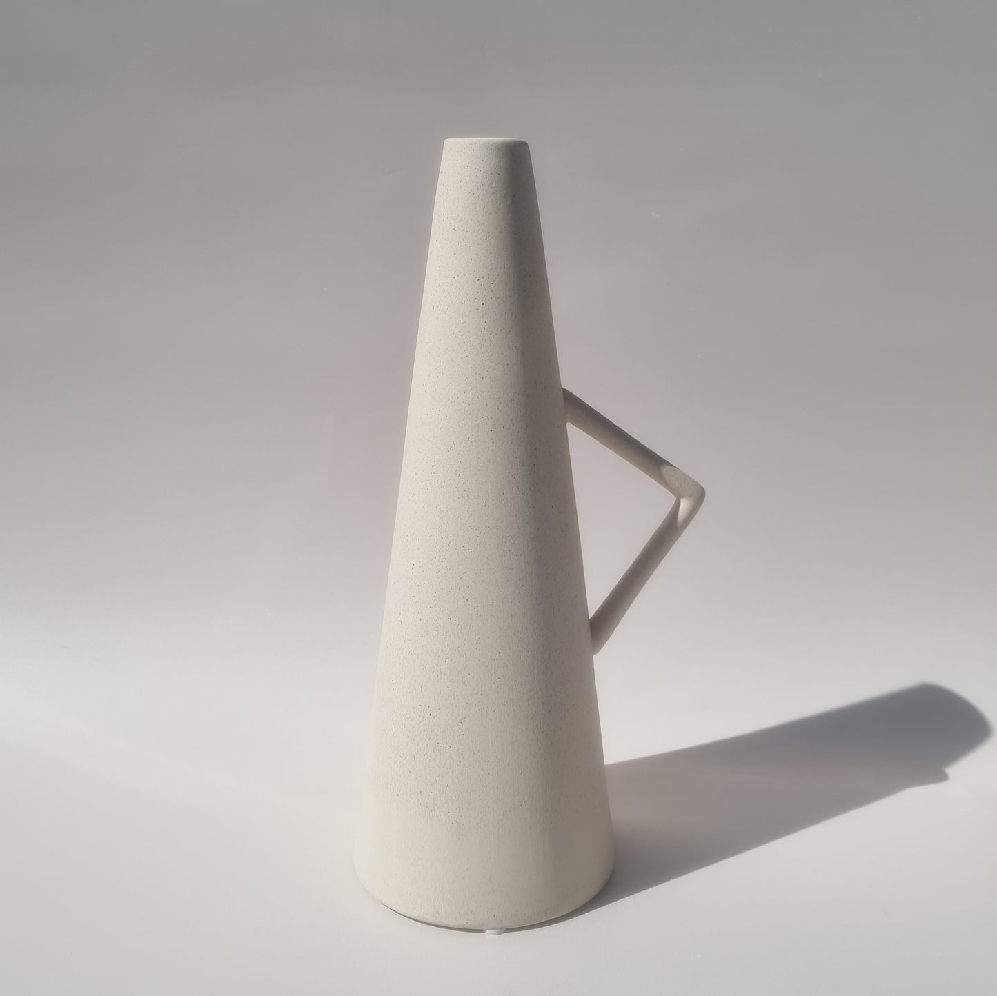 PENELOPE | White Sand Vase
